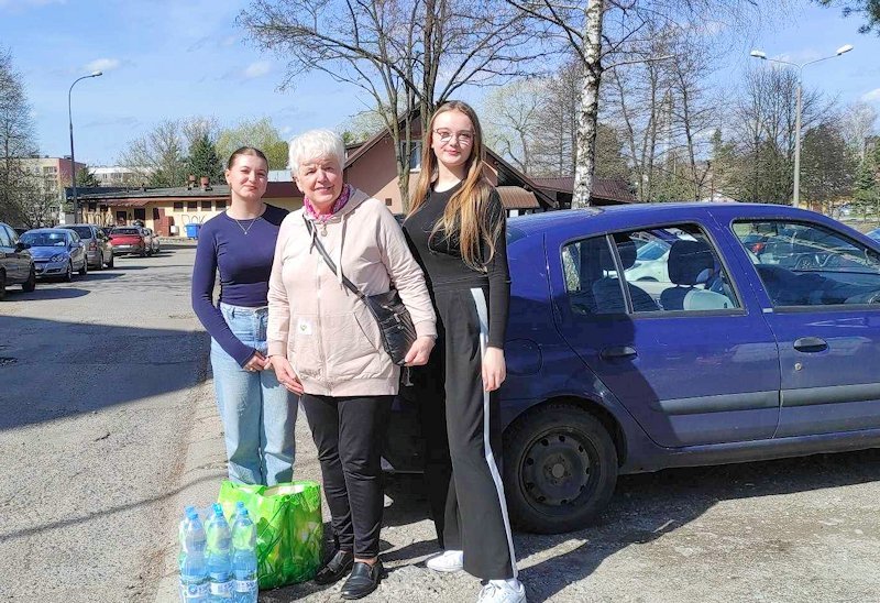 „Szczęście to jedyna rzecz, która się mnoży, jeśli się ją dzieli”(Albert Schweitzer)